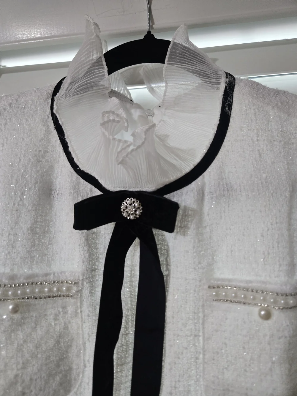 NWOT Elegant White Tweed Midi Dress with Black Ribbon Detail and Pearl Trim - Picture 4 of 7